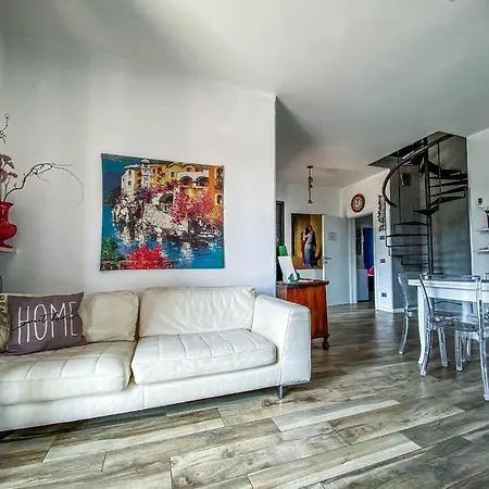 Nest Pensión 3*